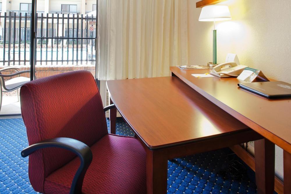 Inn Comfort Roswell-dunwoody 2*